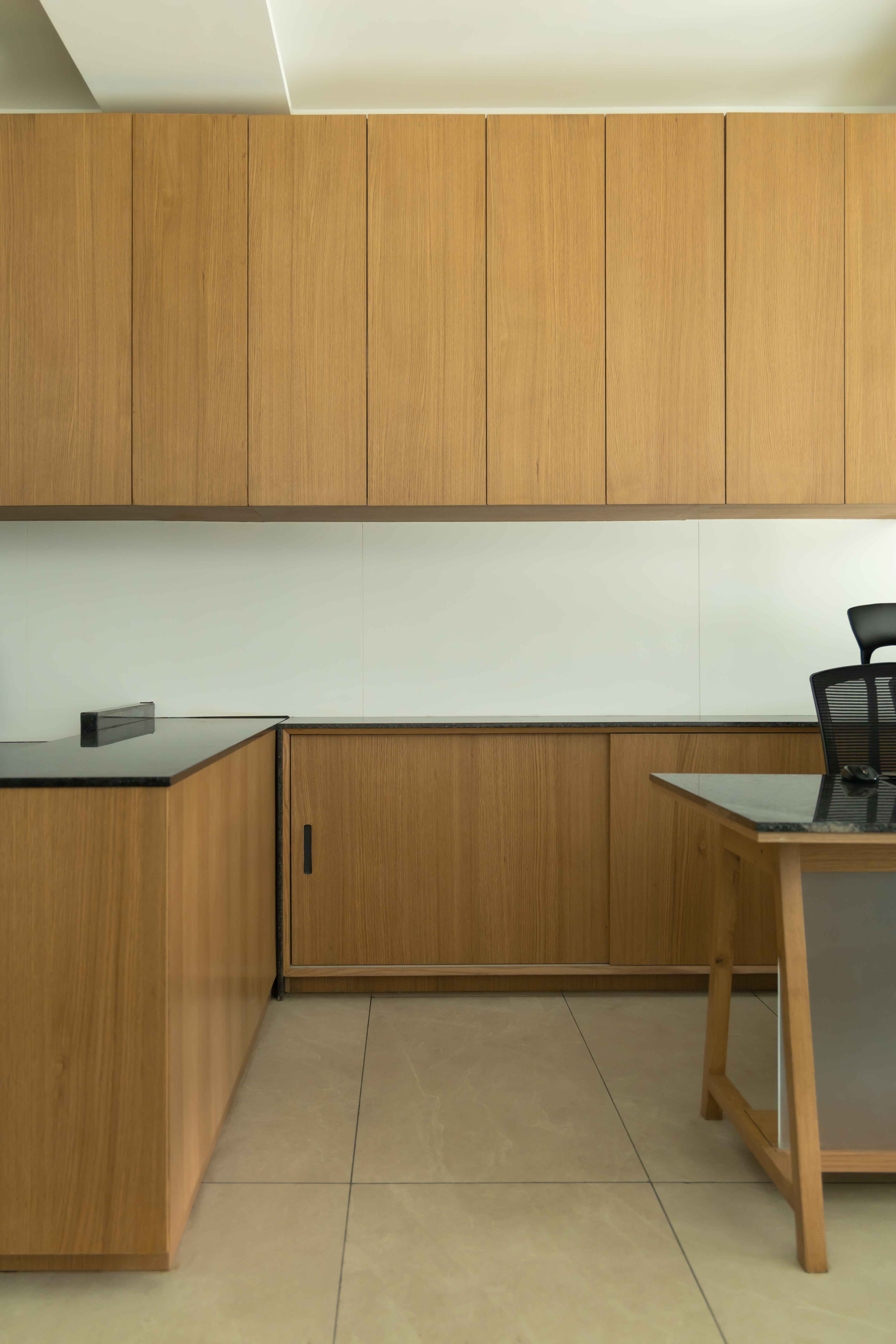 Decorative wall with wooden panels